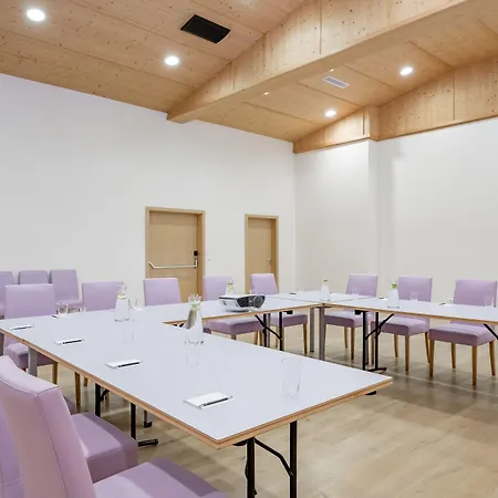 Zum Gourmet فندق