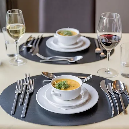 Zum Gourmet Hotel 4*