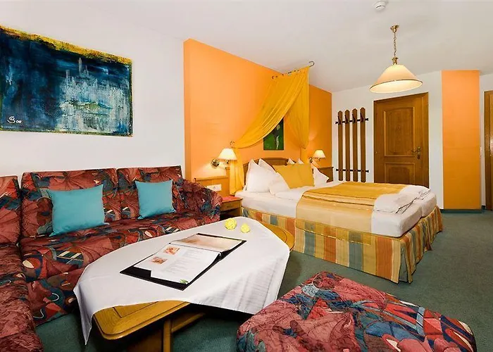 Готель Zum Gourmet 4*